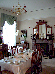 Diningroom at McMenamin's Townhouse