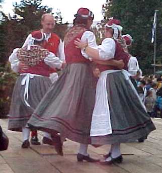 Dancing display in the Town Park