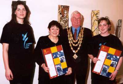 After the fund-raiser performance: Cathy Hanrahan, Anna Manahan, Mayor Paddy Gallagher, Deirdre Molloy